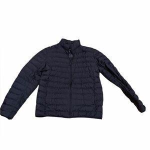 Uniqlo men’s ultra lightweight down jacket in black. Size M. VGUC